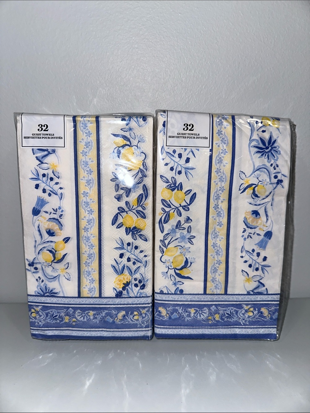 White Blue Yellow Gold Lemon Floral Vines  Fl
Set of 32 x 2 Guest Size Towels